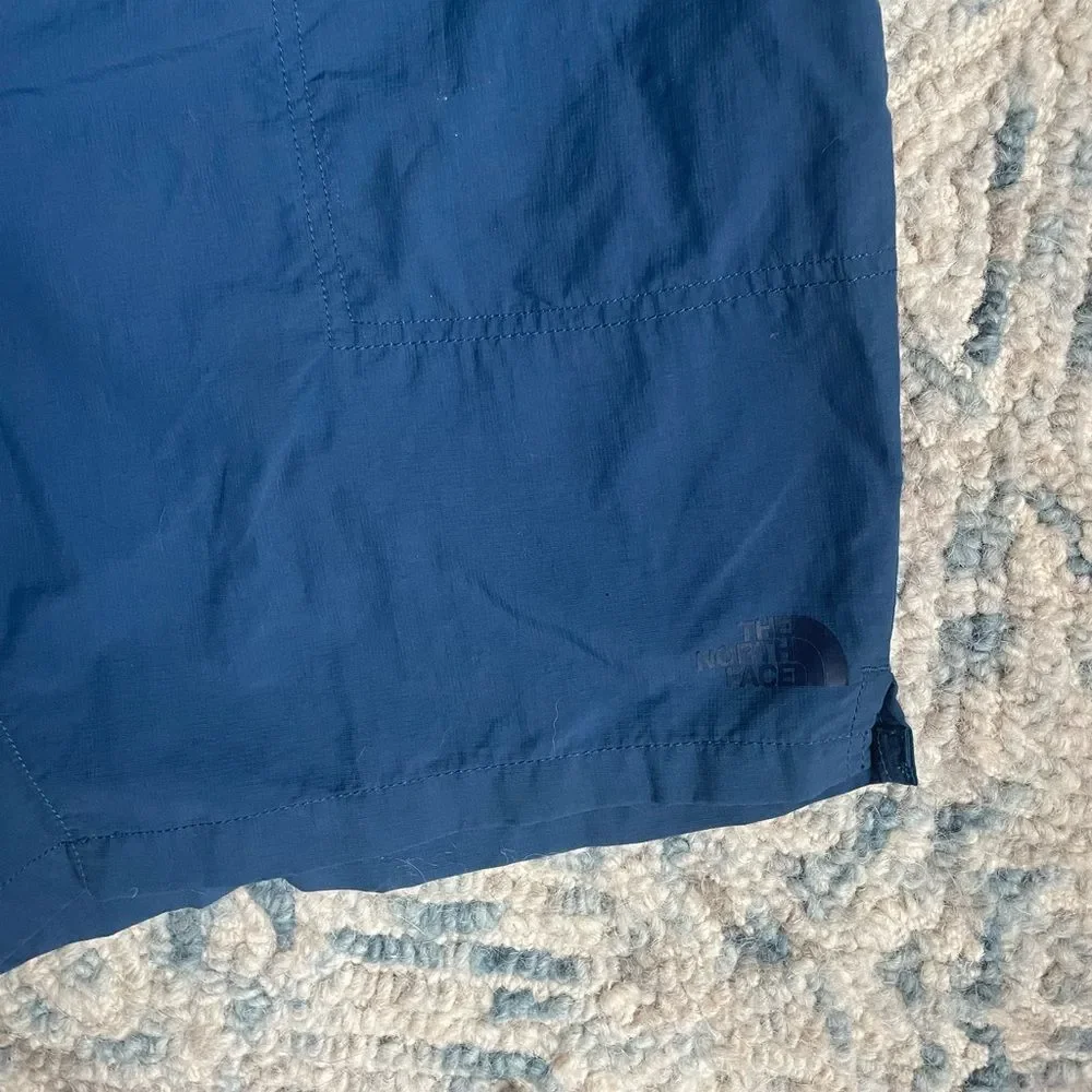 The North Face Men's XXL Pull On Adventure Hybrid Shorts Blue flashdry Nylon 7in